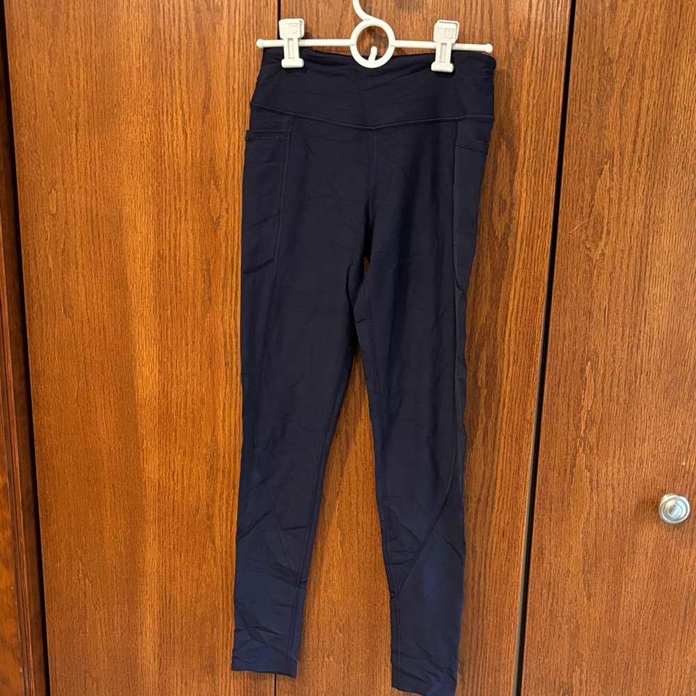Navy athletic leggings